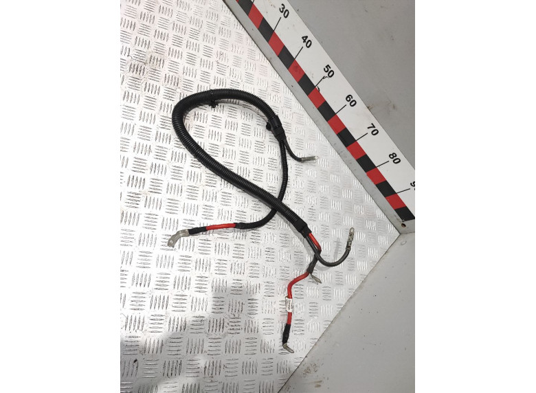 Клемма аккумулятора плюс к Opel Astra, 2018г.