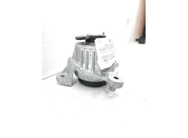 Подушка крепления двигателя к Mercedes Vito W447, 2018г.