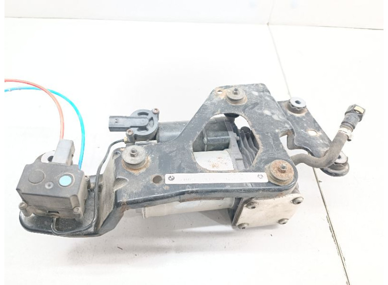 Компрессор пневмоподвески к BMW X6, 2008г.