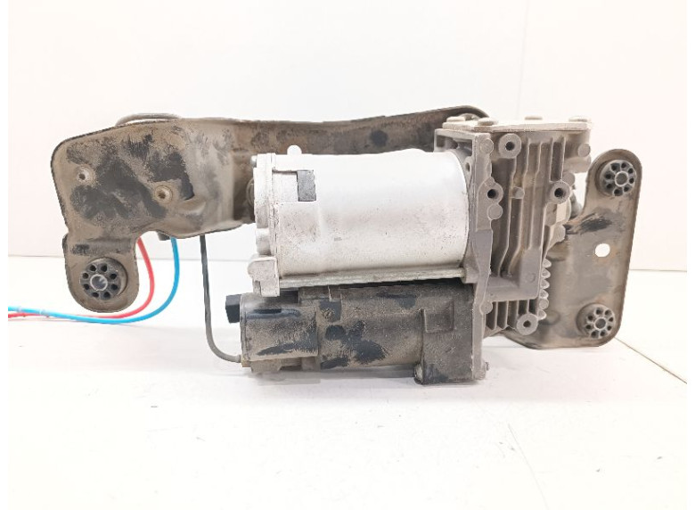 Компрессор пневмоподвески к BMW X6, 2008г.