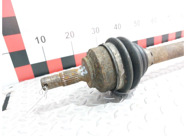 Полуось передняя левая (приводной вал, ШРУС) к Citroen C4 Picasso, 2006г.