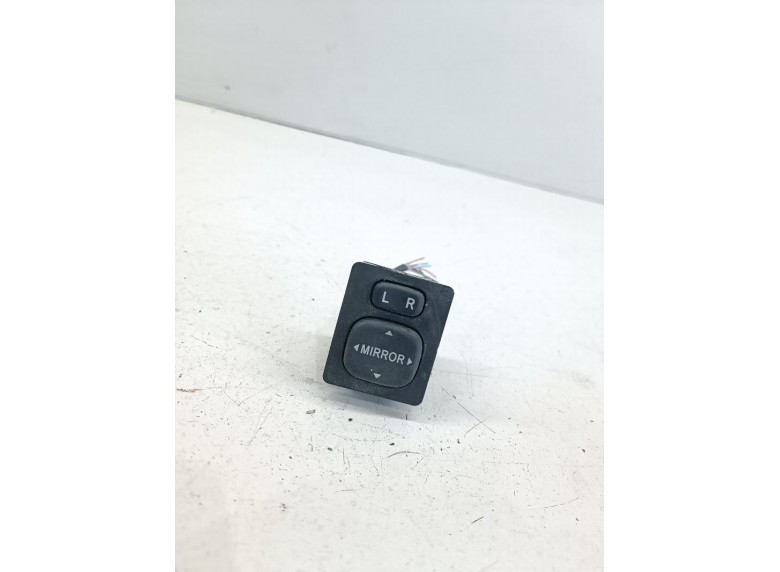 Джойстик регулировки зеркал к Toyota Yaris