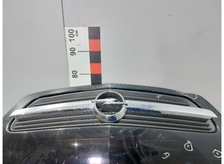 Решетка радиатора к Opel Meriva, 2004г.