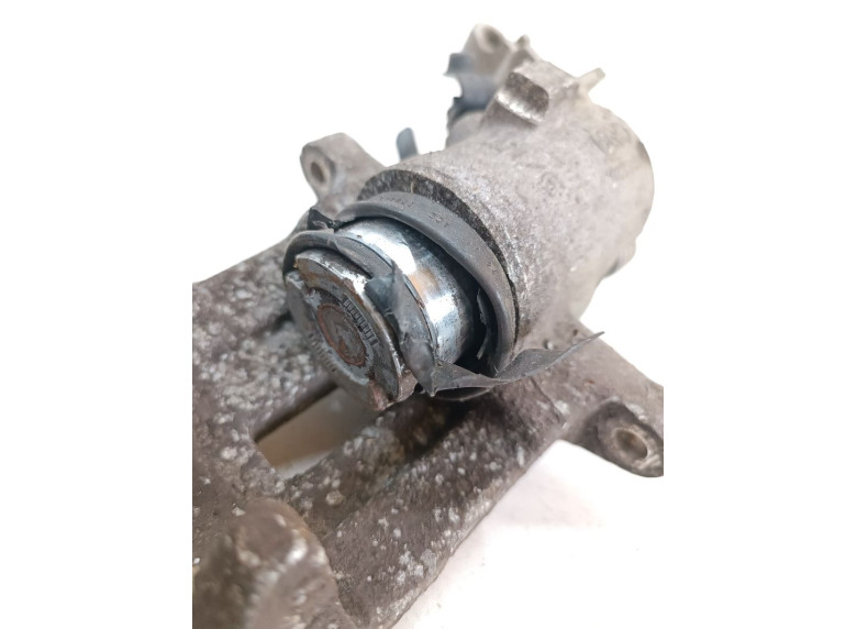 Суппорт задний левый к Volkswagen Golf, 2006г.