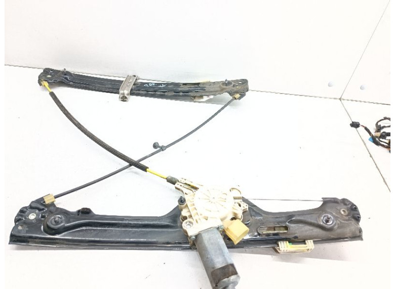 Стеклоподъемник электрический передний правый к BMW X6, 2008г.