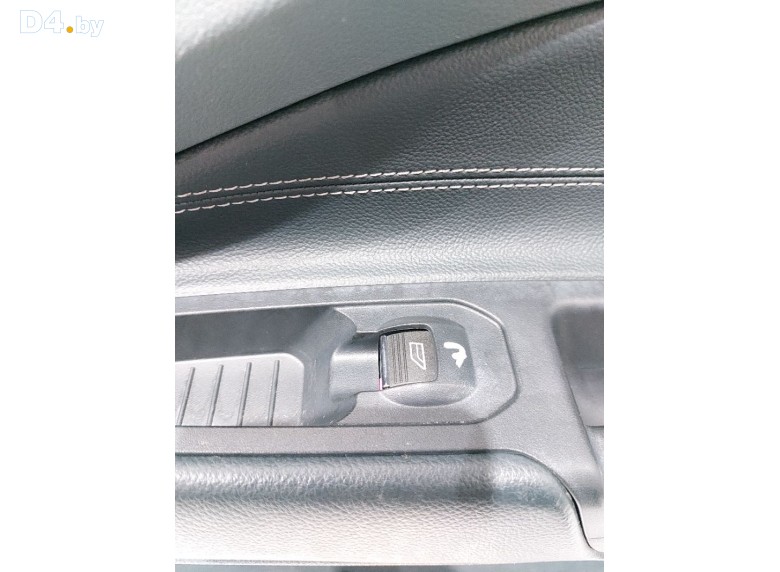 Кнопка стеклоподъемника переднего правого к Ford C-Max undefined г.