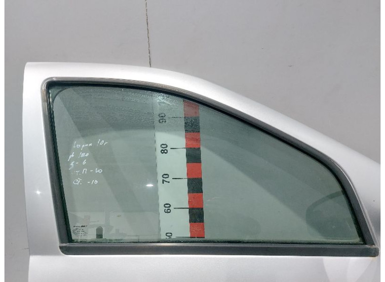 Стекло двери передней правой к Renault Logan, 2010г.
