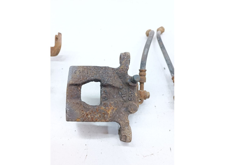 Суппорт задний правый к Nissan Teana