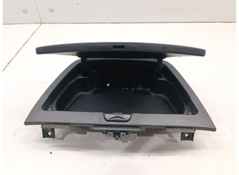 Бардачок к Бардачок к Hyundai Elantra undefined г. Elantra