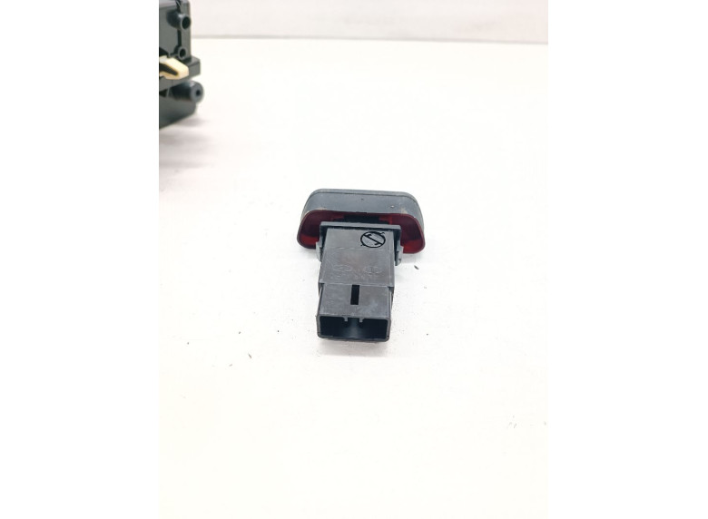 Кнопка аварийной сигнализации к Кнопка аварийной сигнализации к Hyundai Elantra undefined г. Elantra