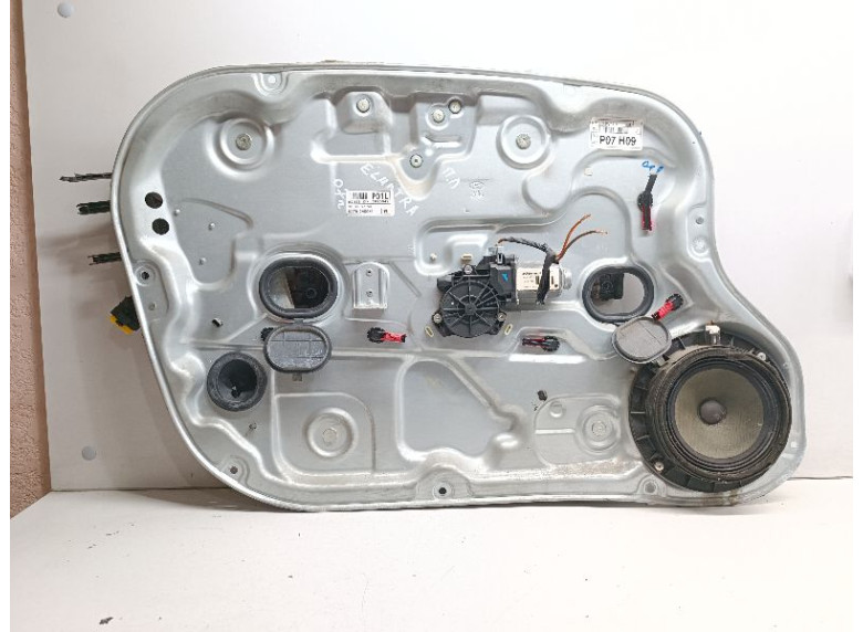 Стеклоподъемник электрический передний левый к Hyundai Elantra