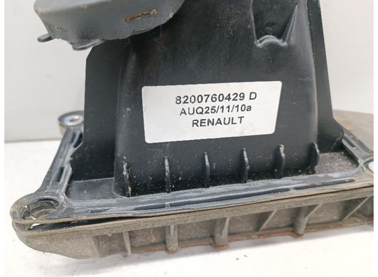 Кулиса к Renault Logan, 2010г.