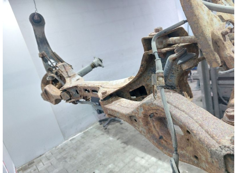 Балка подвески задняя к Mitsubishi Lancer, 2004г.