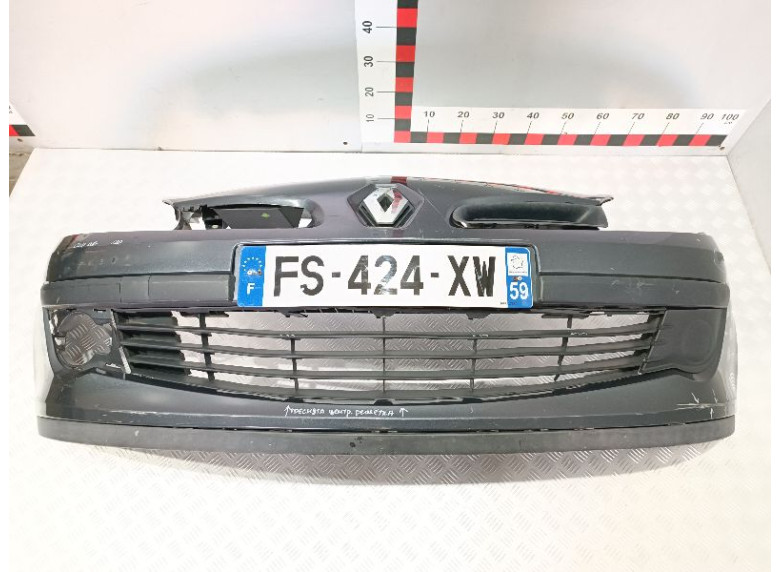 Бампер передний к Renault Clio, 2008г.
