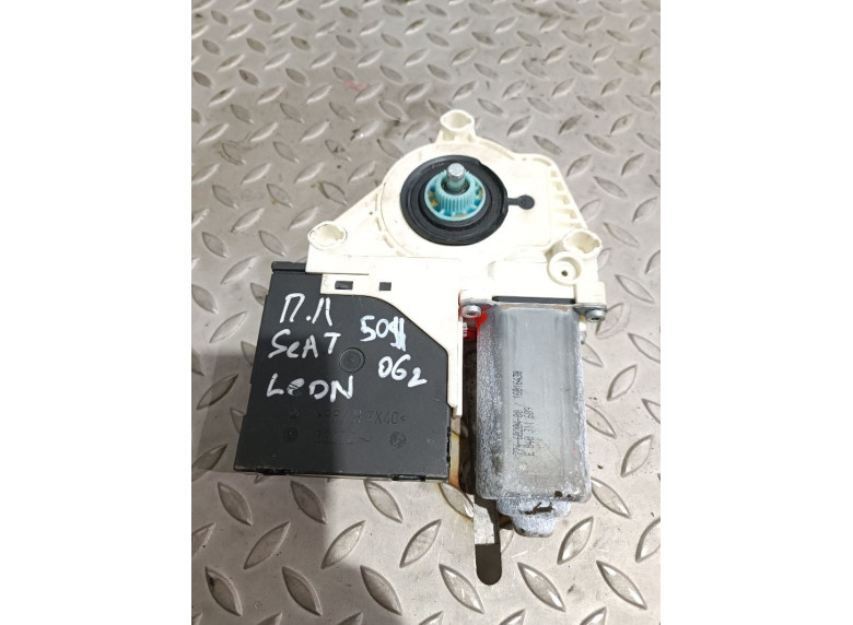 Моторчик стеклоподъемника передний левый к Seat Leon