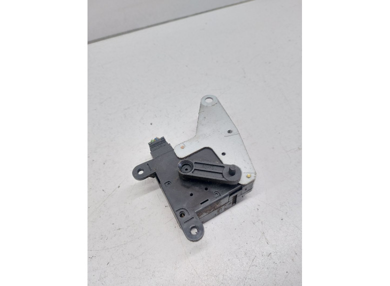 Моторчик заслонки печки к Моторчик заслонки печки к Hyundai Elantra undefined г. Elantra