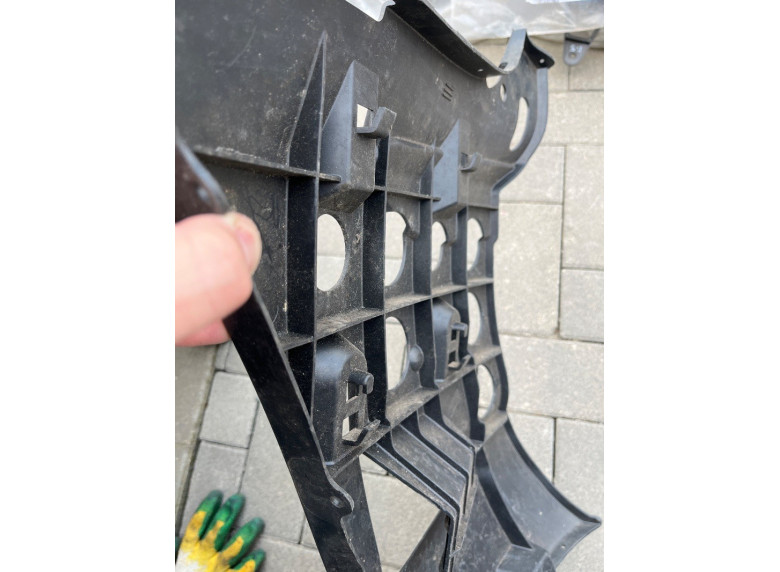 Кронштейн крепления бампера заднего к Mercedes R, 2010г.