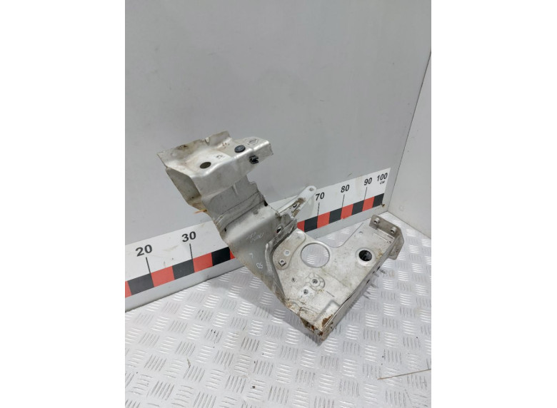 Лонжерон левый к Volkswagen Polo, 2008г.