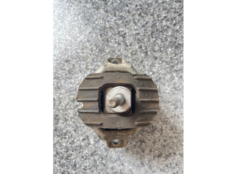 Подушка крепления двигателя к BMW 6 E63/E64, 2007г.