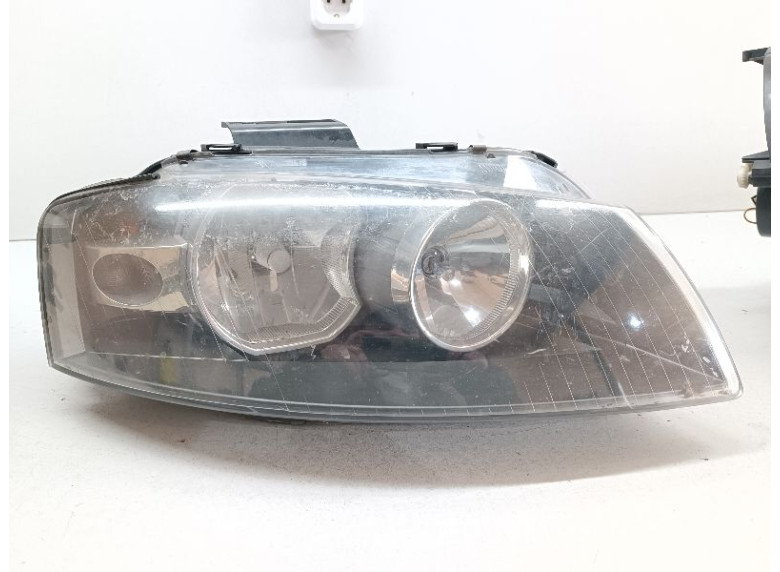 Фара правая к Audi A3, 2003г.