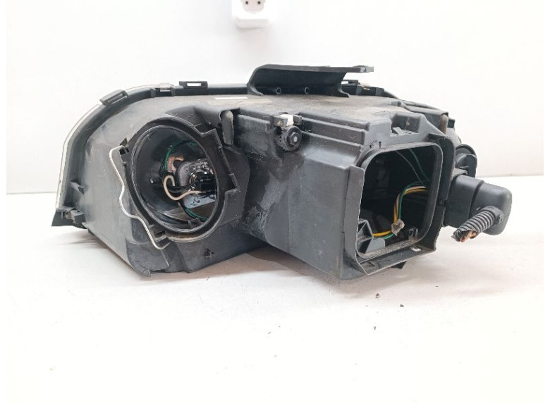 Фара правая к Audi A3, 2003г.