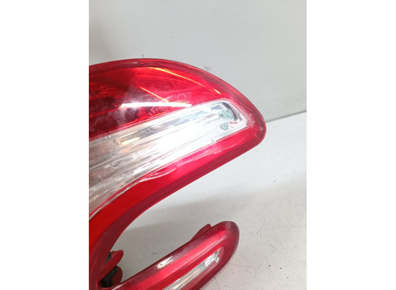 Фонарь задний правый к Peugeot 208, 2014г.