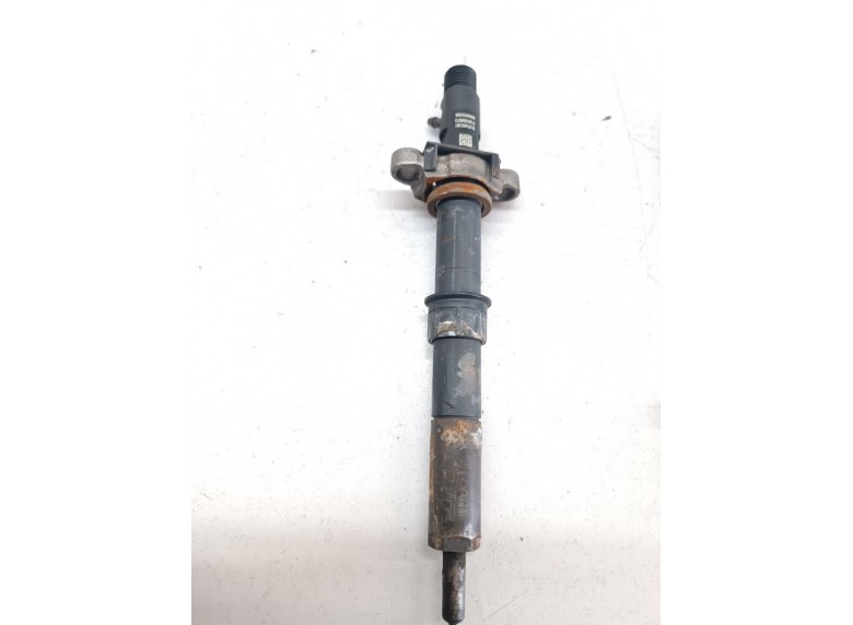 Форсунка к Peugeot 407