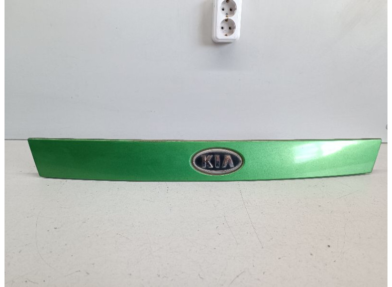 Накладка подсветки номера к Kia Picanto, 2006г.