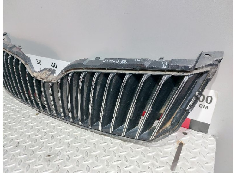 Решетка радиатора к Skoda Superb, 2014г.
