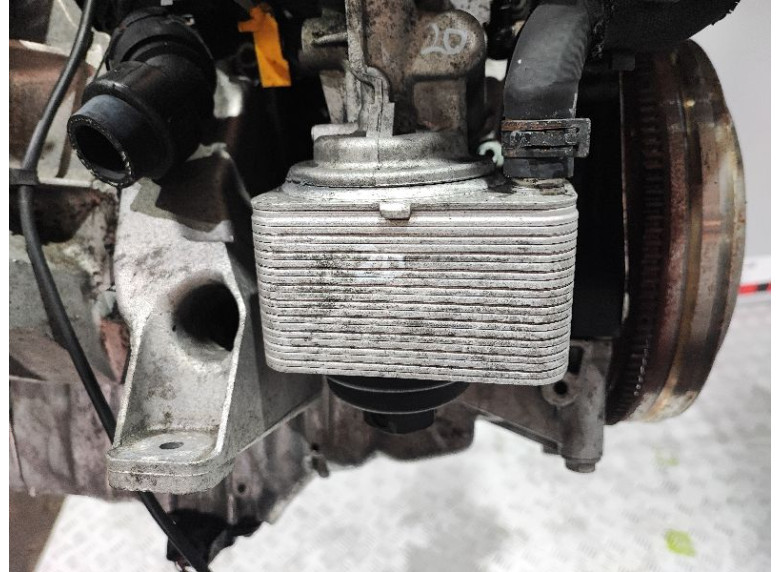 Теплообменник масляного фильтра к Volkswagen Passat, 2003г.