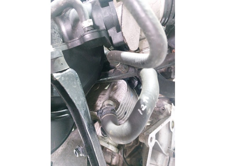 Теплообменник масляного фильтра к Audi A4 undefined г.