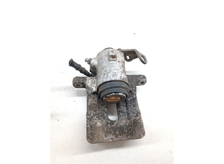 Суппорт задний левый к Volkswagen Golf, 2001г.