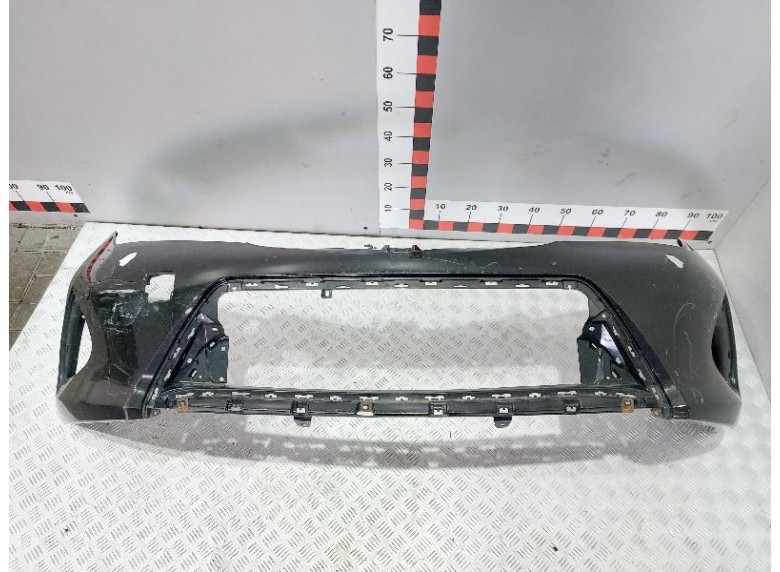 Бампер передний к Toyota Auris