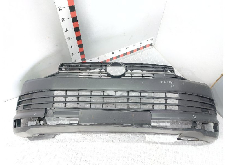 Бампер передний к Volkswagen Transporter, 2017г.