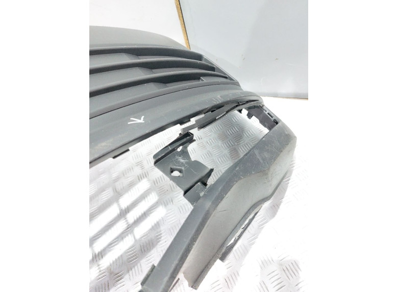 Бампер передний к Volkswagen Transporter, 2017г.