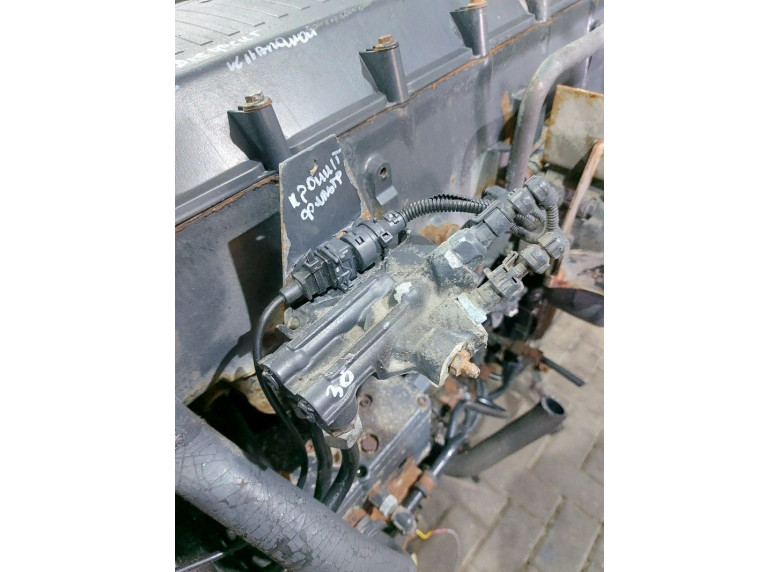 Кронштейн топливного фильтра к Iveco Stralis