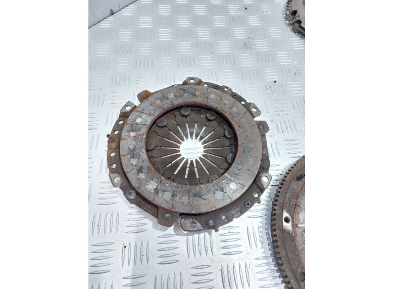 Комплект сцепления к Volkswagen Transporter, 1990г.