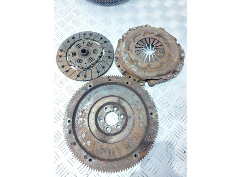 Комплект сцепления к Volkswagen Transporter, 1990г.