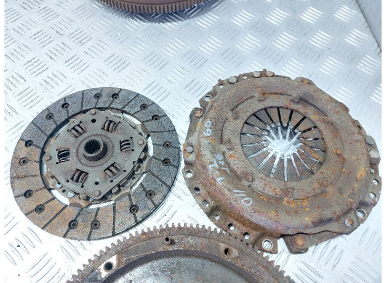 Комплект сцепления к Volkswagen Transporter, 1990г.