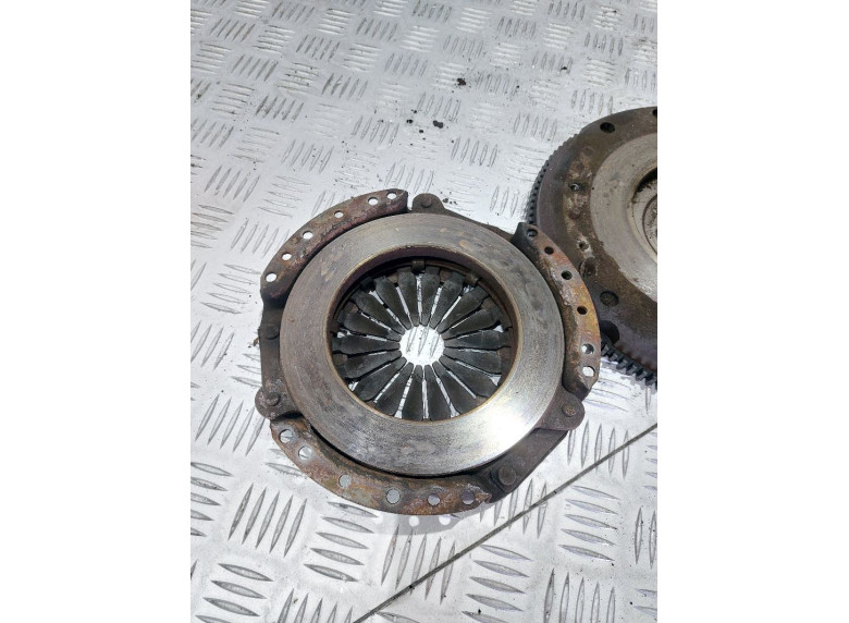 Комплект сцепления к Fiat Punto, 1996г.