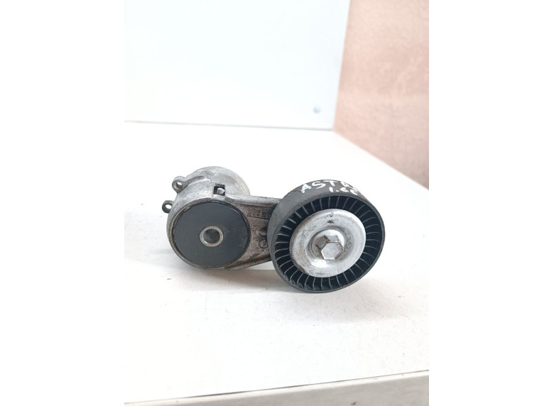 Натяжитель ремня генератора к Opel Astra, 1999г.