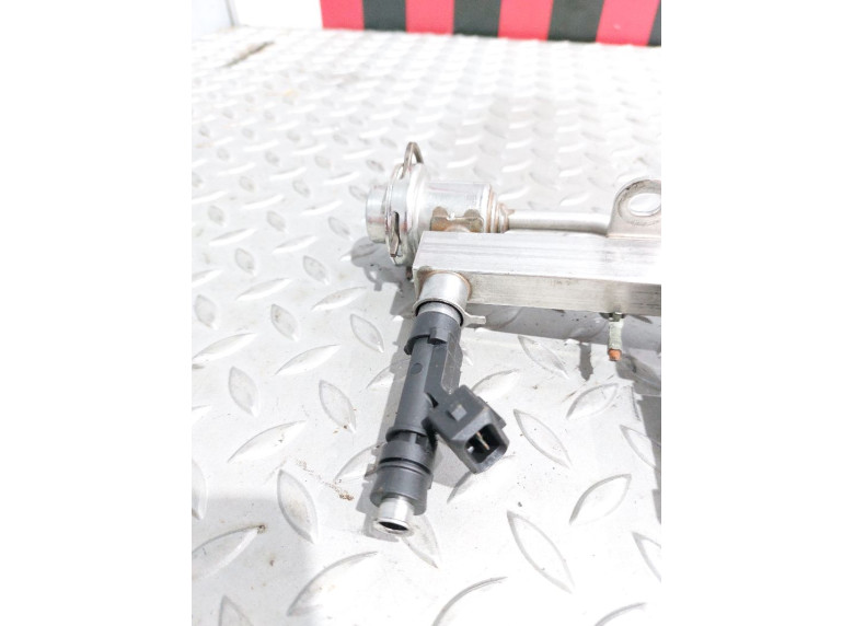 Форсунка к Opel Astra, 2014г.