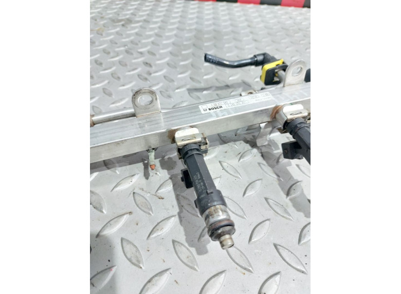 Форсунка к Opel Astra, 2014г.