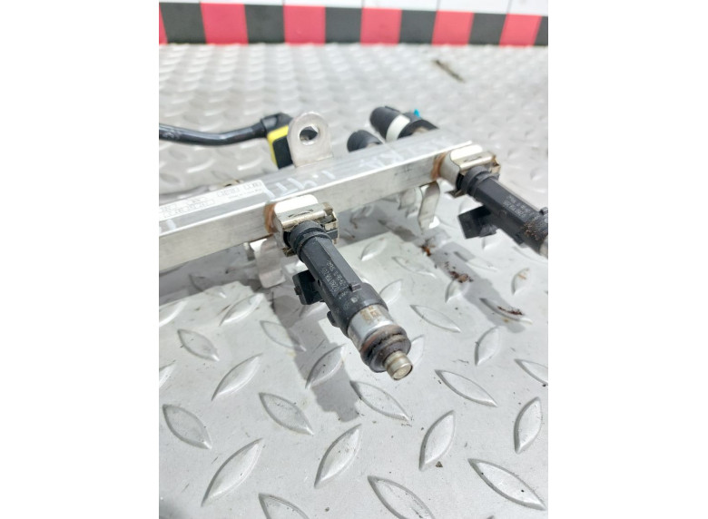 Форсунка к Opel Astra, 2014г.