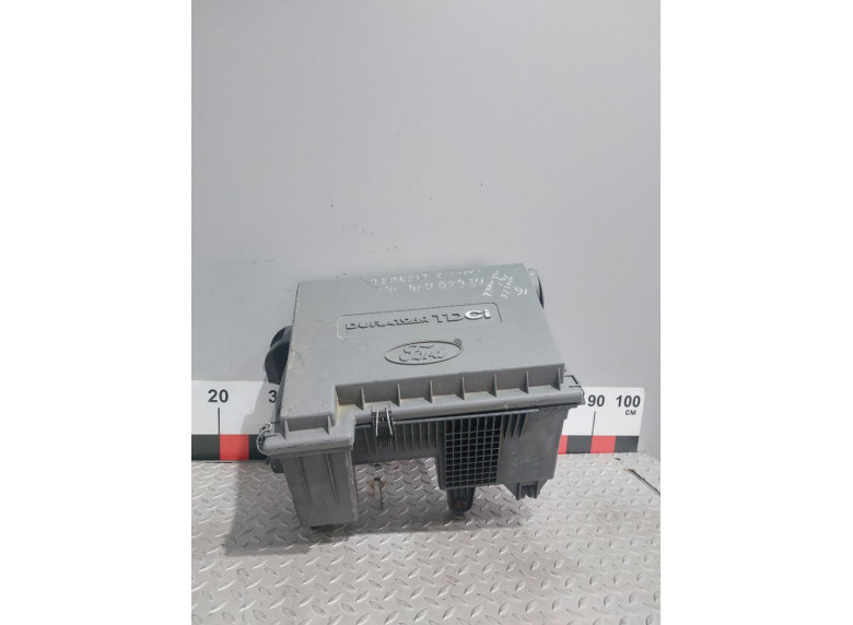 Корпус воздушного фильтра к Ford Transit, 2004г.