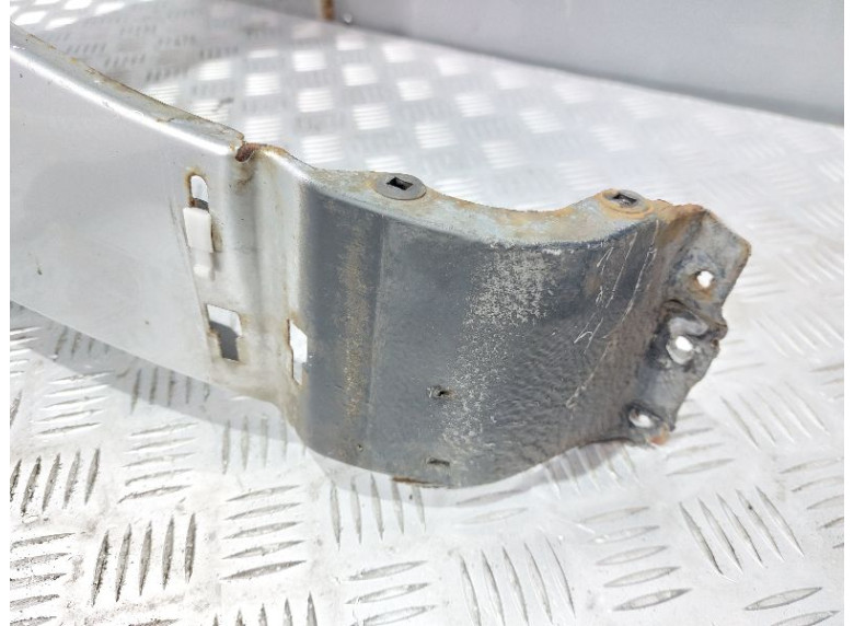 Крыло переднее правое к Audi A4, 1999г.