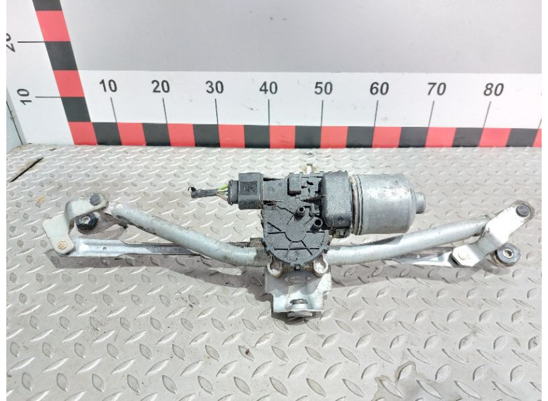 Механизм стеклоочистителя (трапеция дворников) к Volkswagen Polo, 2004г.