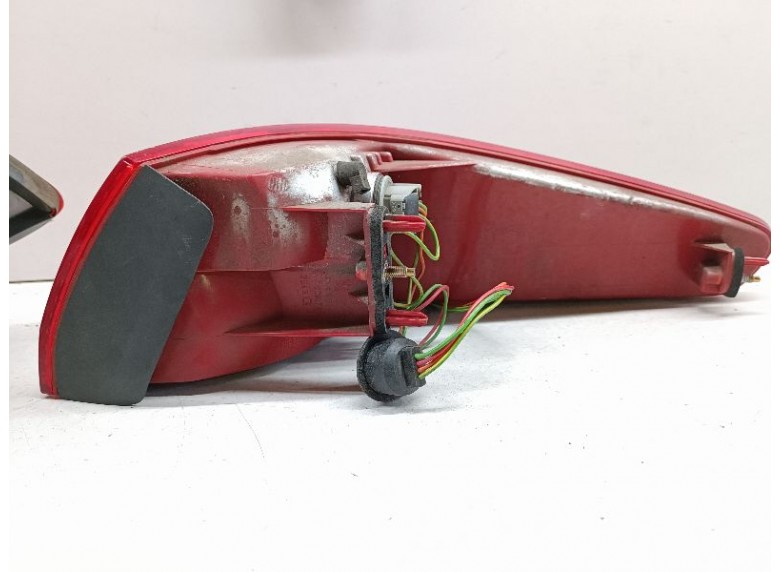 Фонарь задний левый к Фонарь задний левый к Peugeot 607 undefined г. 607