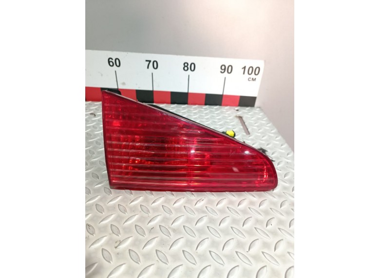 Фонарь крышки багажника левый к Peugeot 607