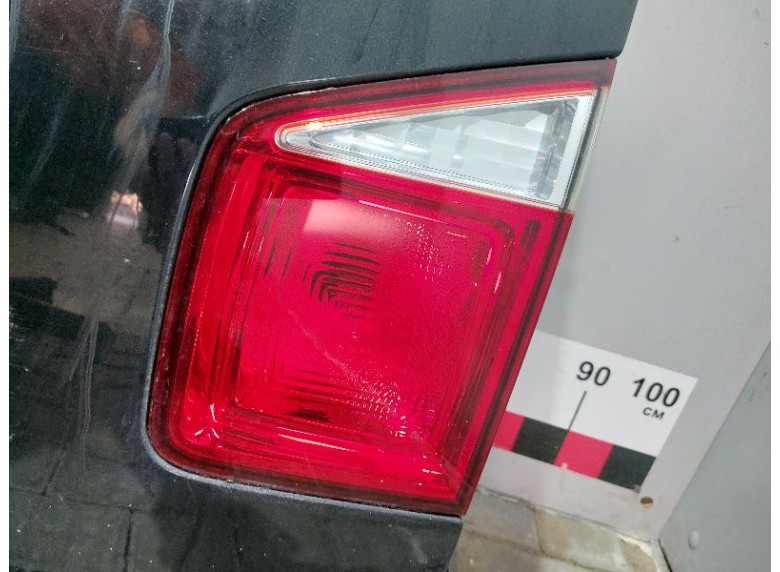 Фонарь крышки багажника правый к Chevrolet Orlando